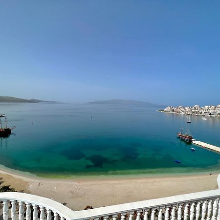 Monte Cristo Hotel With Rooftop Pool Саранде Екстериор снимка