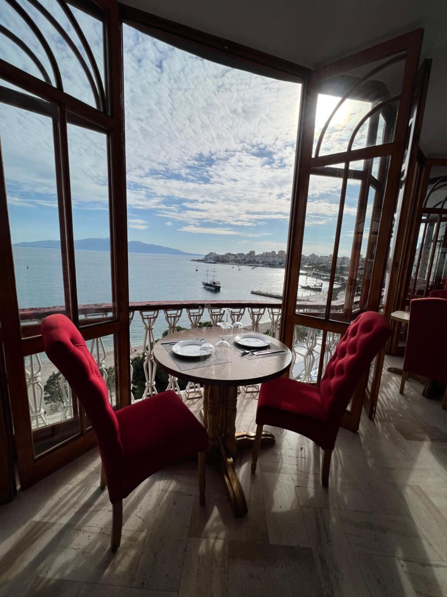 Monte Cristo Hotel With Rooftop Pool Саранде Екстериор снимка